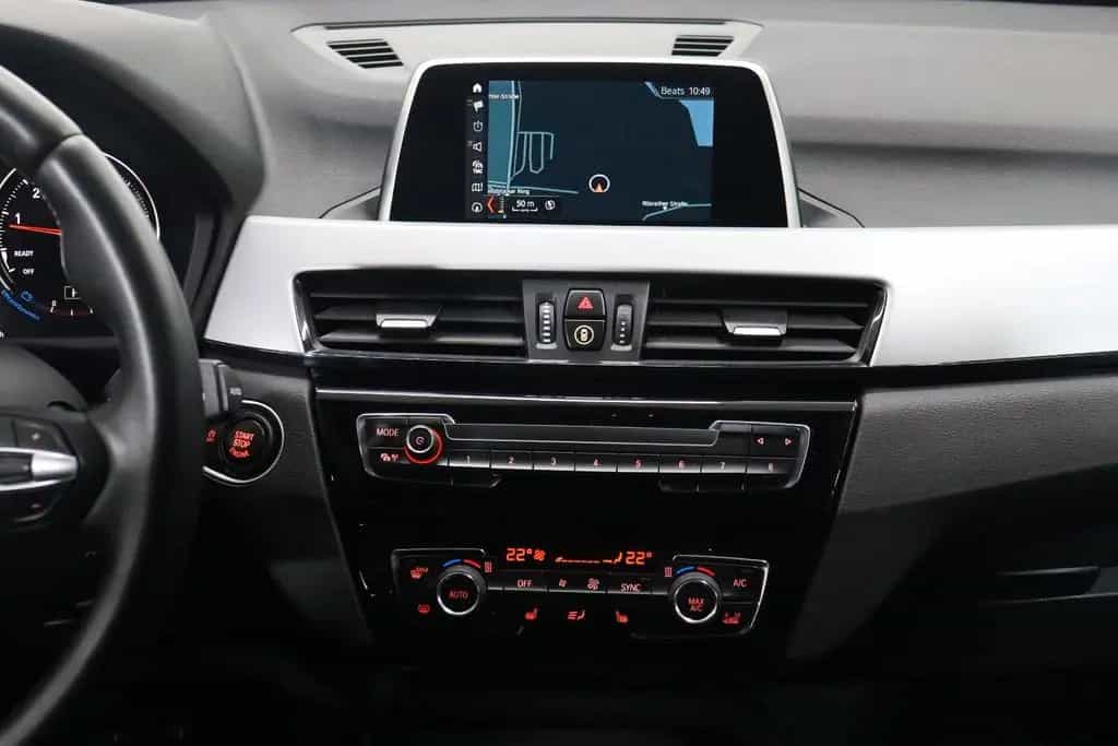 BMW X1 xDrive 20i Sport*NAVI*LED*SHZ*KLIMA*2.HD 11/2019-photo-21