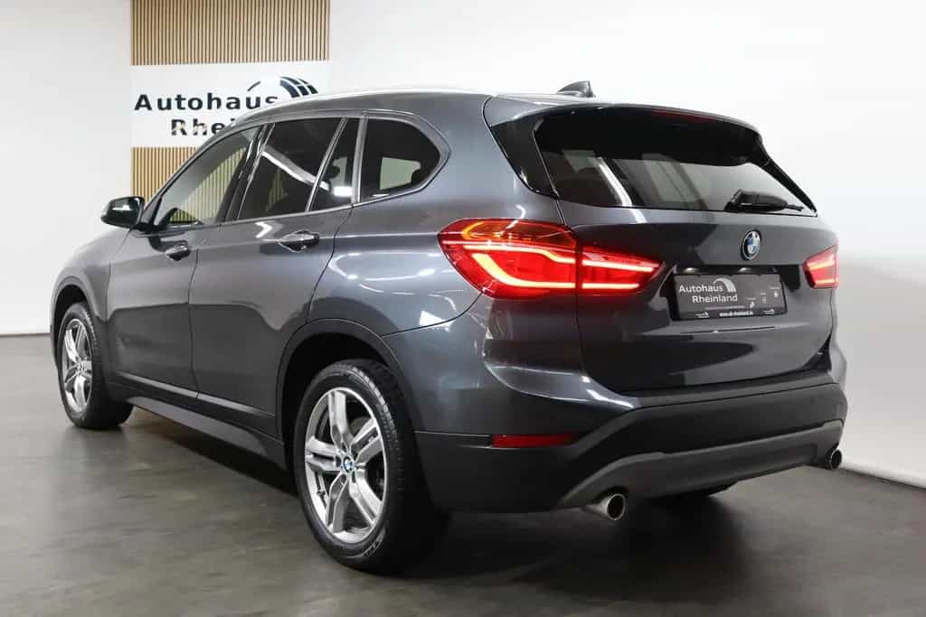 BMW X1 xDrive 20i Sport*NAVI*LED*SHZ*KLIMA*2.HD 11/2019-photo-9