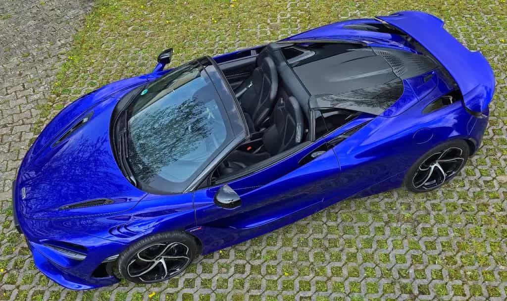 McLaren 750S Tanzanite Blue 08/2023-photo-0