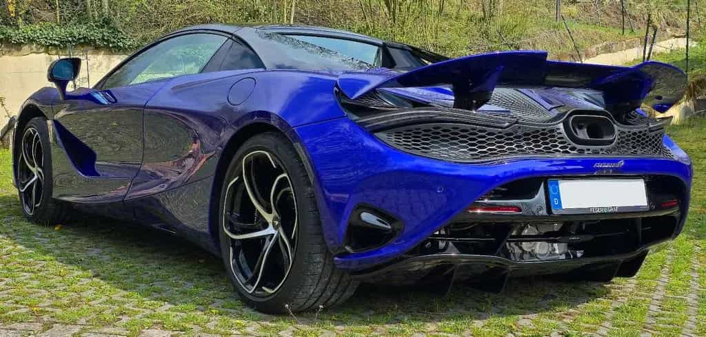 McLaren 750S Tanzanite Blue 08/2023-photo-10
