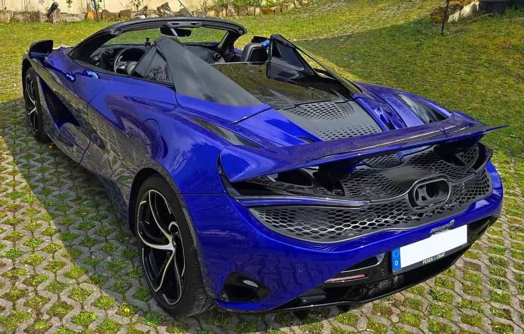 McLaren 750S Tanzanite Blue 08/2023-photo-4
