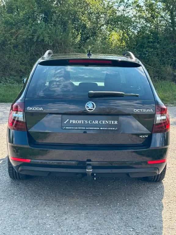 Skoda Style 4x4 | AUTOMATIK, LED, TEMPOMAT, KEYLESS 06/2018-photo-5