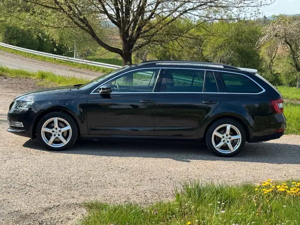Skoda Style 4x4 | AUTOMATIK, LED, TEMPOMAT, KEYLESS 06/2018-photo-7