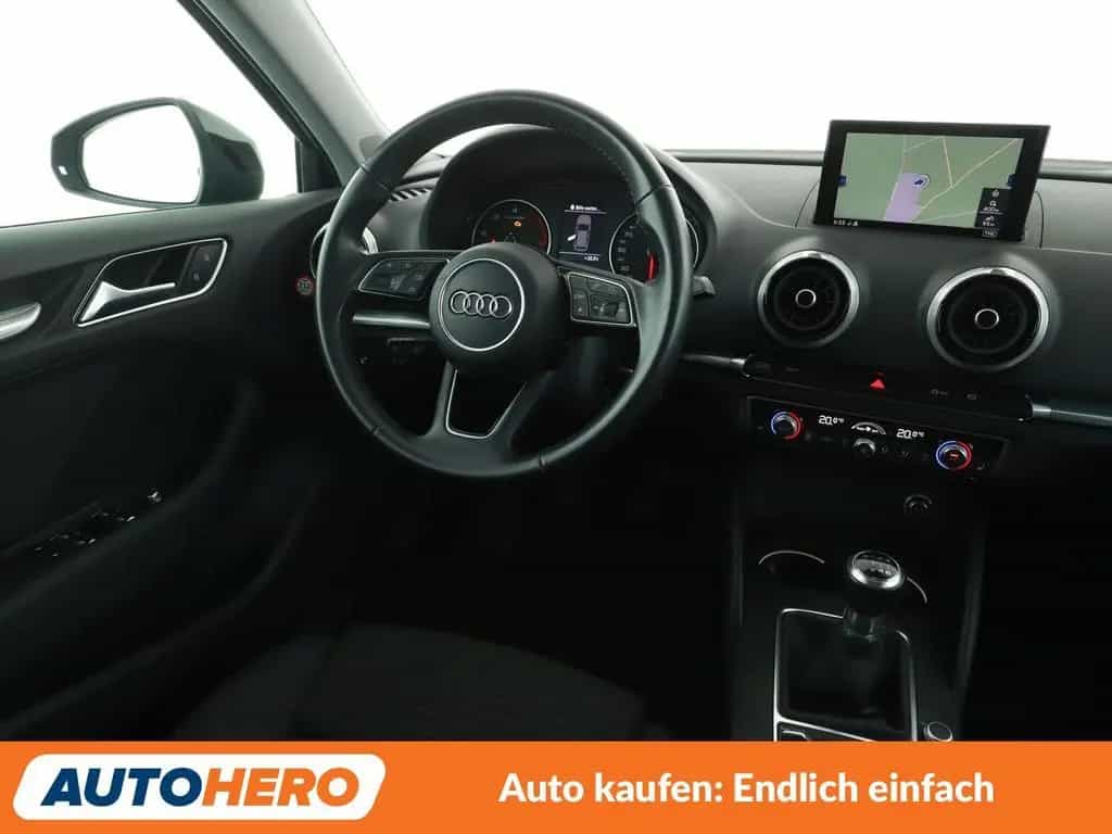 Audi A3 Sportback 1.6 TDI Sport *NAVI*XENON*TEMPO*PDC 03/2018-photo-12
