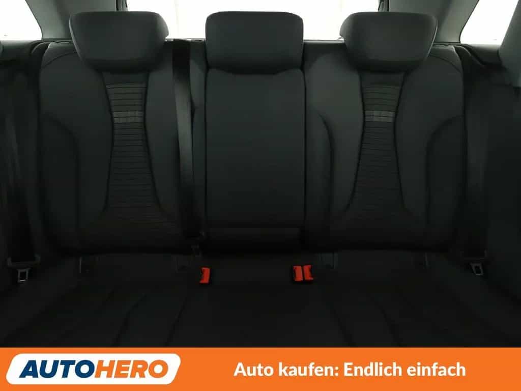 Audi A3 Sportback 1.6 TDI Sport *NAVI*XENON*TEMPO*PDC 03/2018-photo-15