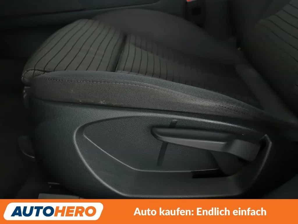 Audi A3 Sportback 1.6 TDI Sport *NAVI*XENON*TEMPO*PDC 03/2018-photo-25