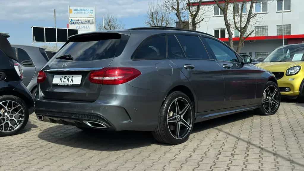 Mercedes-Benz C 250 d T AMG LINE! DISTR+! HUD! PANO! 360°! ILS! 12/2017-photo-1