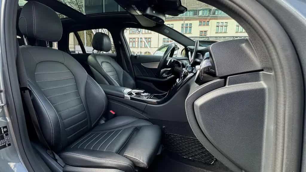 Mercedes-Benz C 250 d T AMG LINE! DISTR+! HUD! PANO! 360°! ILS! 12/2017-photo-12