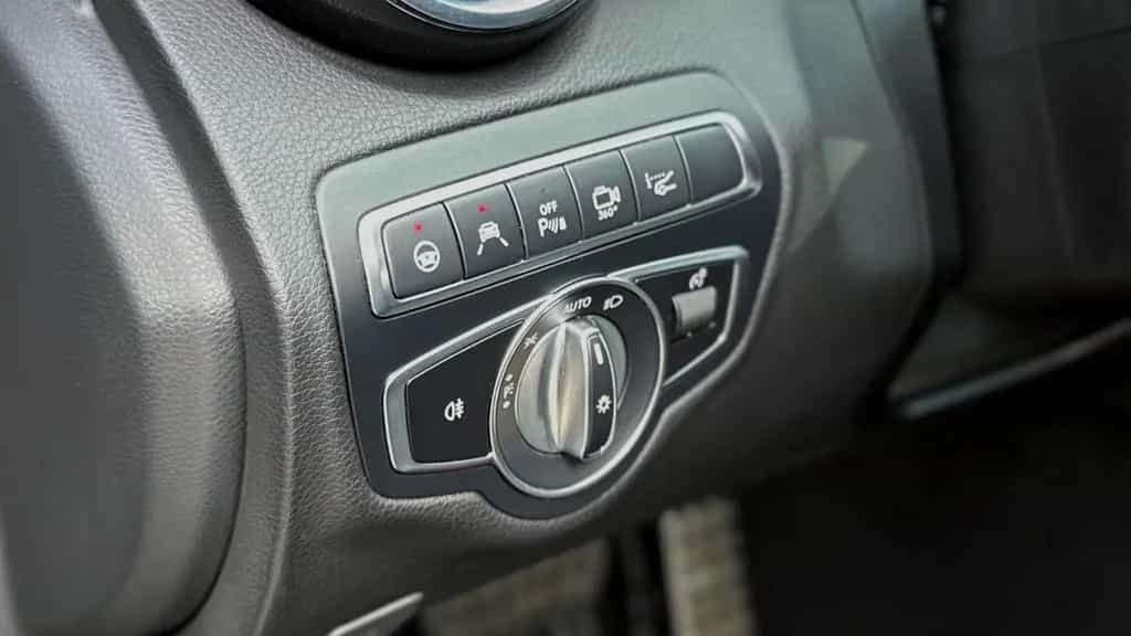 Mercedes-Benz C 250 d T AMG LINE! DISTR+! HUD! PANO! 360°! ILS! 12/2017-photo-14