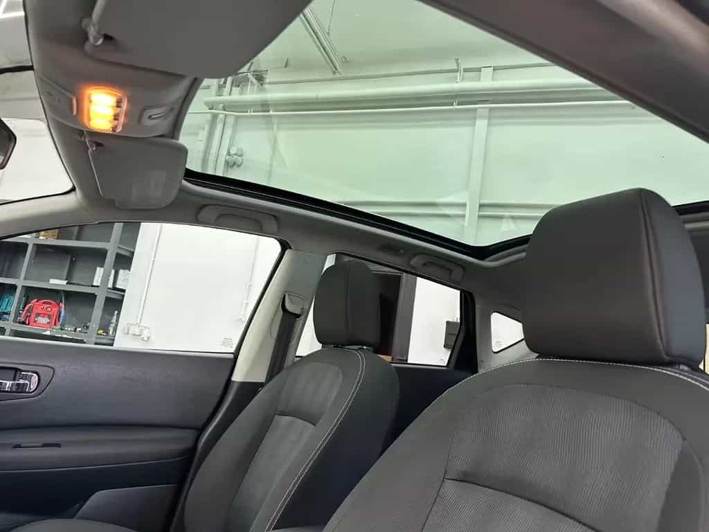 Nissan Qashqai I-Way,2.0 Ltr. Modellpflege Panorama RVC 02/2012-photo-7