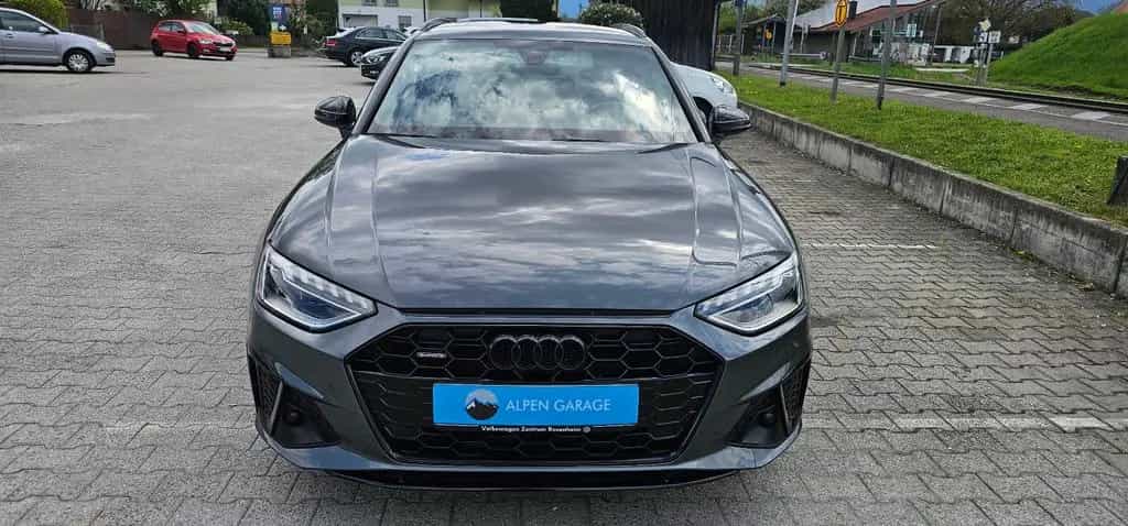 Audi A4 07/2021-photo-10