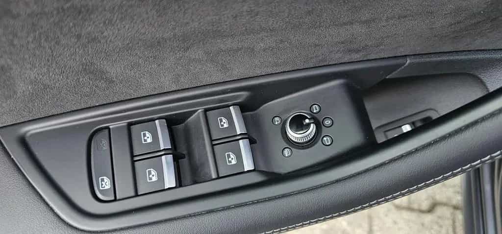 Audi A4 07/2021-photo-24