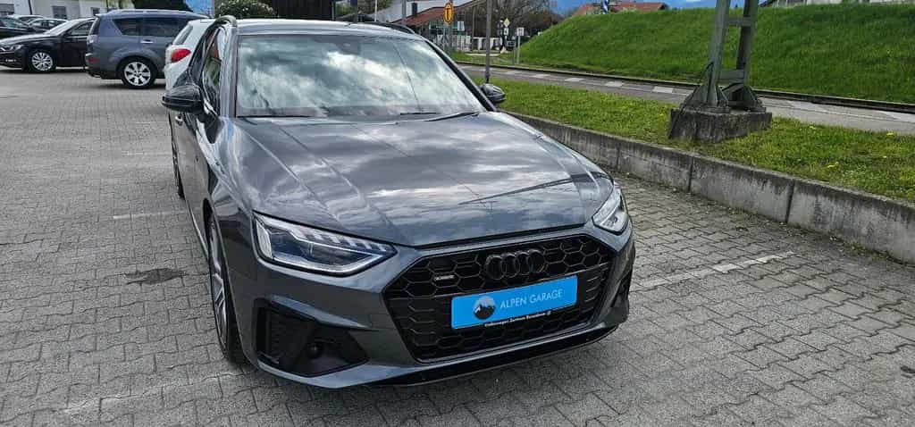 Audi A4 07/2021-photo-9