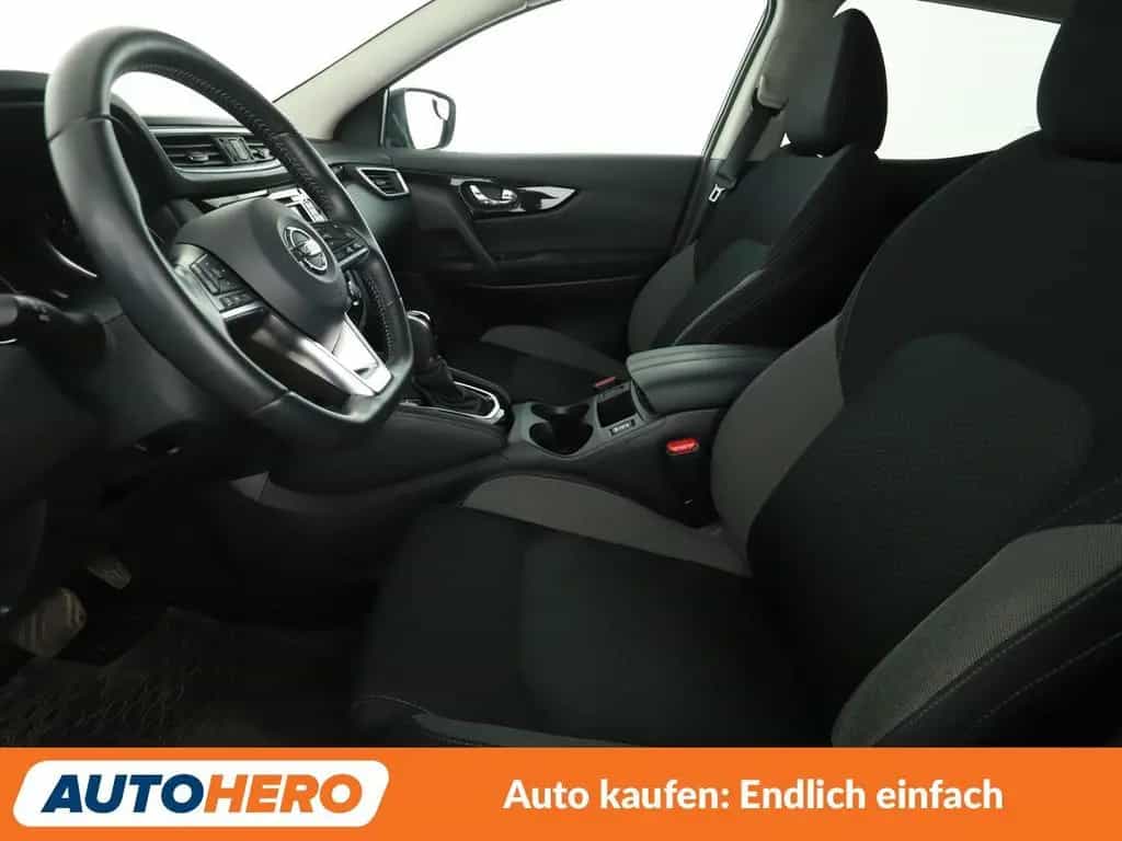 Nissan Qashqai 1.3 DIG-T N-Connecta Aut*NAVI*TEMPO*CAM* 03/2020-photo-17