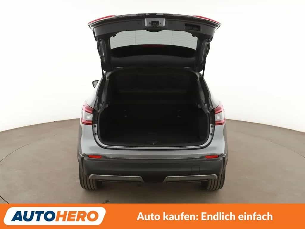 Nissan Qashqai 1.3 DIG-T N-Connecta Aut*NAVI*TEMPO*CAM* 03/2020-photo-26