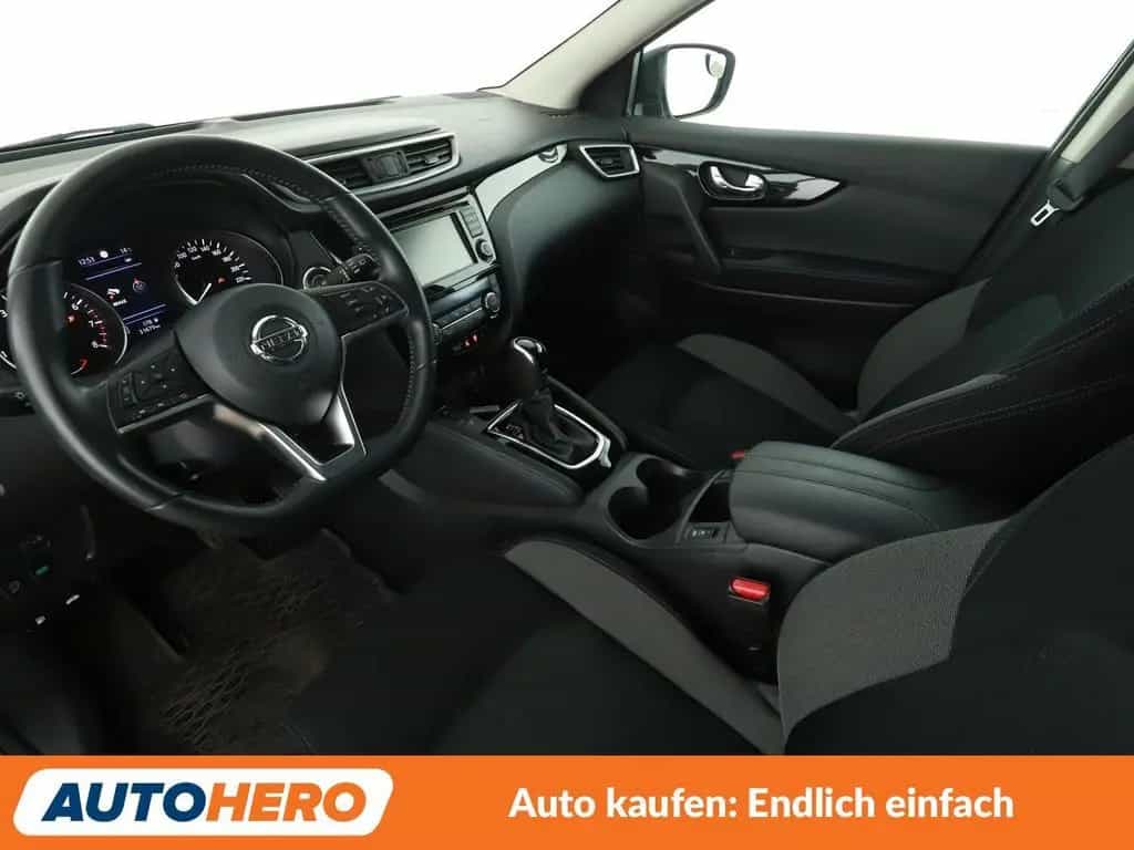 Nissan Qashqai 1.3 DIG-T N-Connecta Aut*NAVI*TEMPO*CAM* 03/2020-photo-9