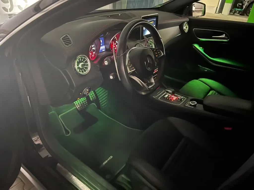 Mercedes-Benz CLA-Class 45 AMG Mercedes-AMG CLA 45 4MATIC DCT Me... 08/2016-photo-11