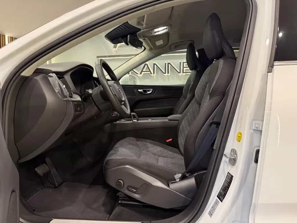 Volvo XC60 XC 60 Core 2WD*LED*NAVI*RFK* 04/2023-photo-13