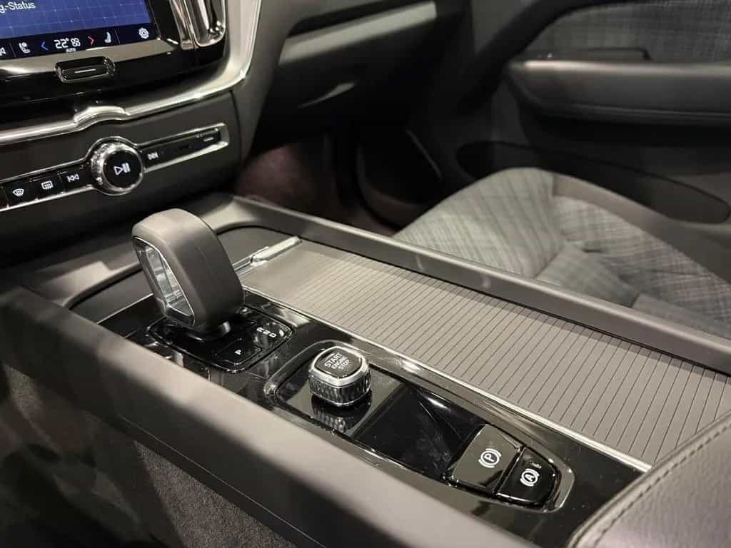 Volvo XC60 XC 60 Core 2WD*LED*NAVI*RFK* 04/2023-photo-22