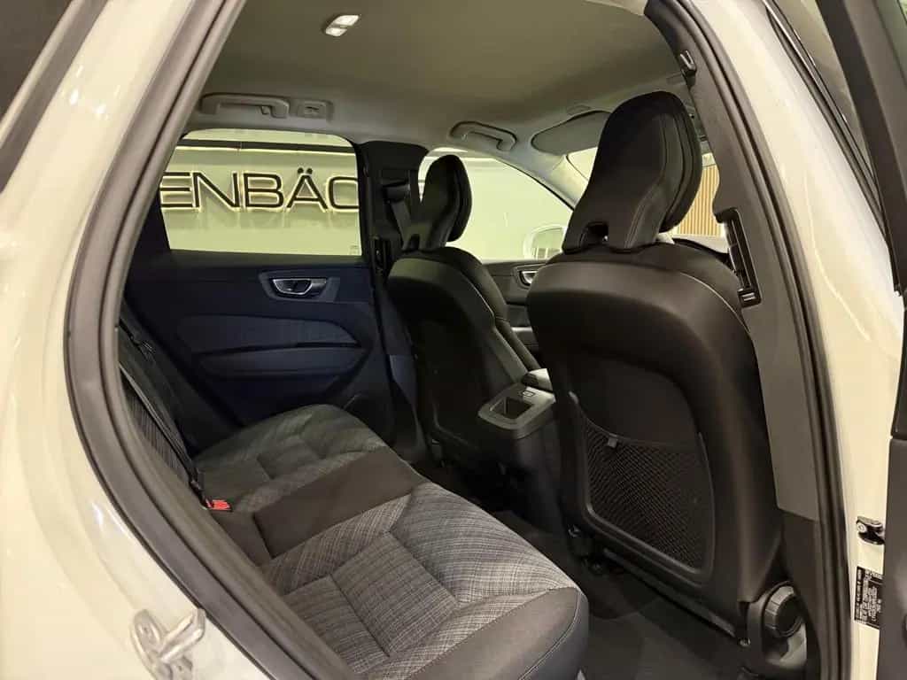 Volvo XC60 XC 60 Core 2WD*LED*NAVI*RFK* 04/2023-photo-25