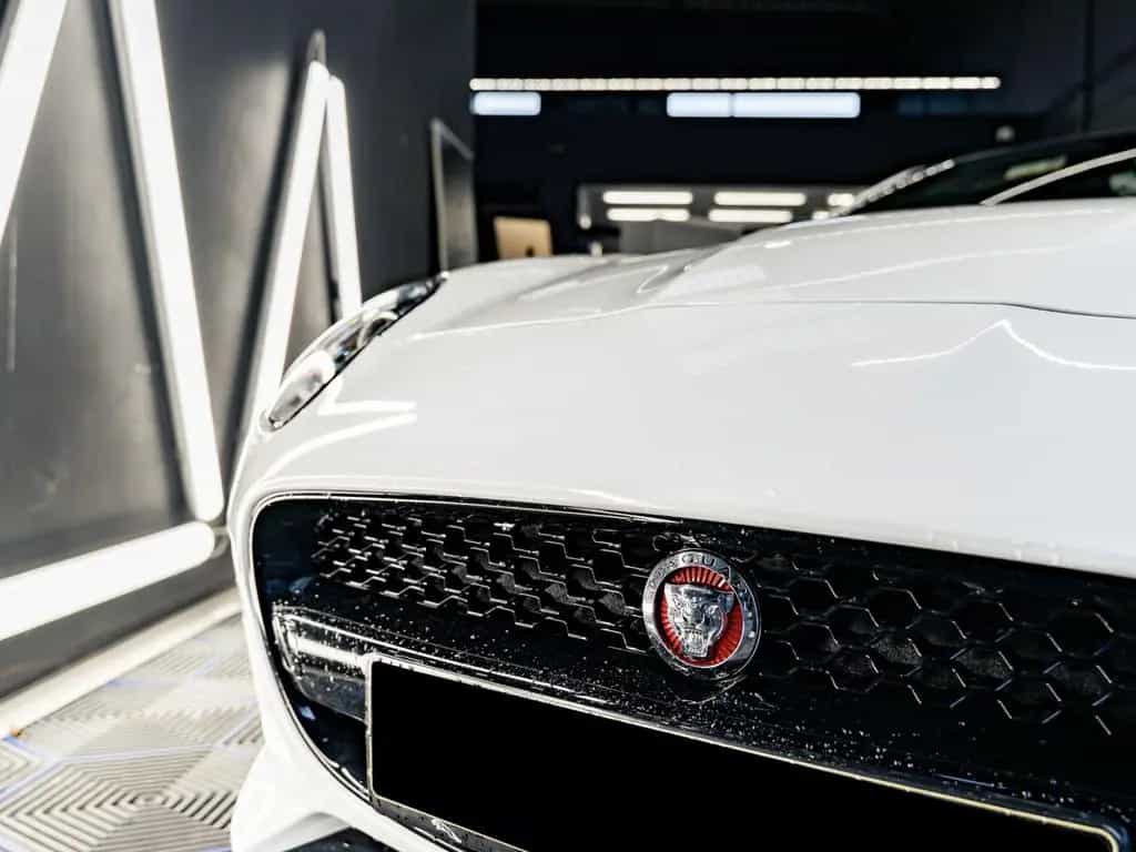Jaguar F-Type F-Type R 5.0 V8 Supercharged essence 12/2014-photo-3