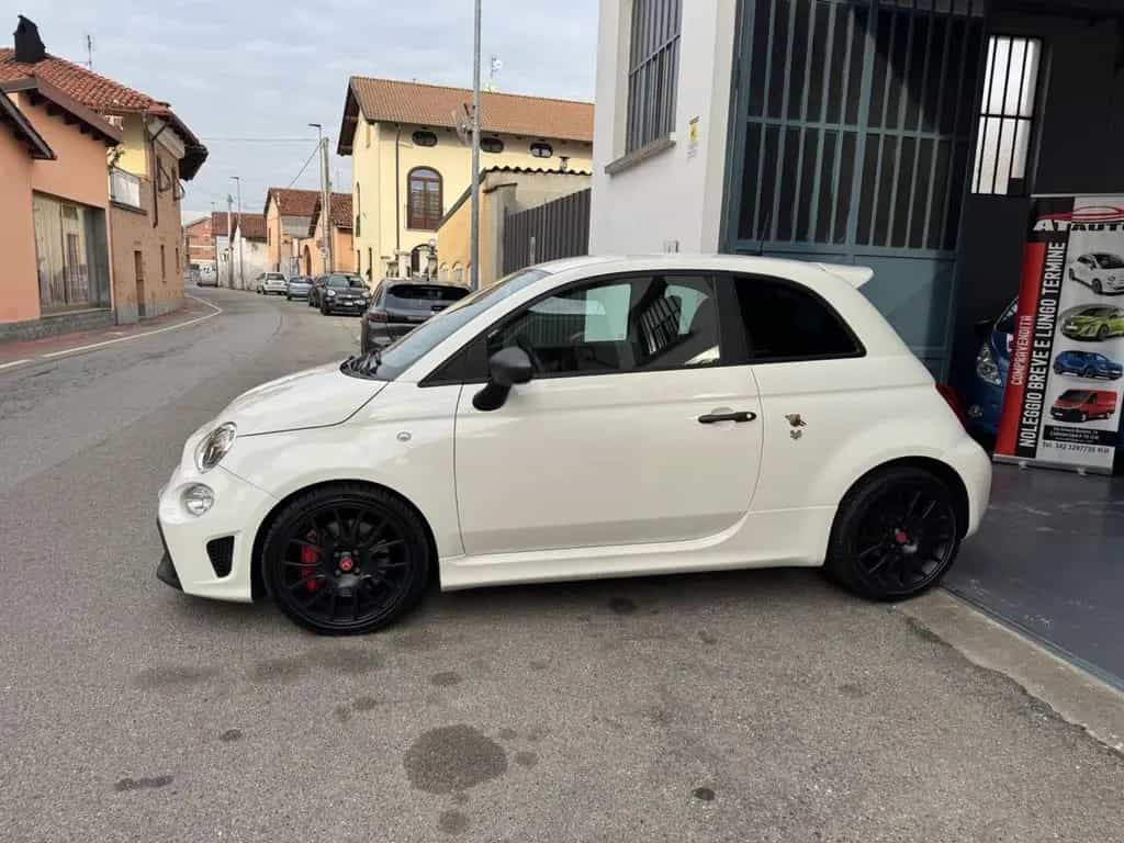 Abarth 595 1.4 Turbo T-Jet 180 CV Competizione 12/2021-photo-6