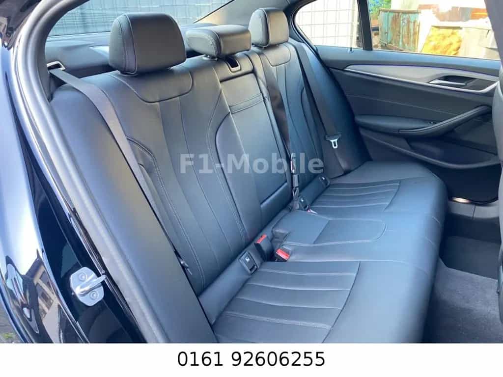 BMW 5 Series d M Sport  Paket 1 Jahre BMW Garantie 04/2019-photo-33