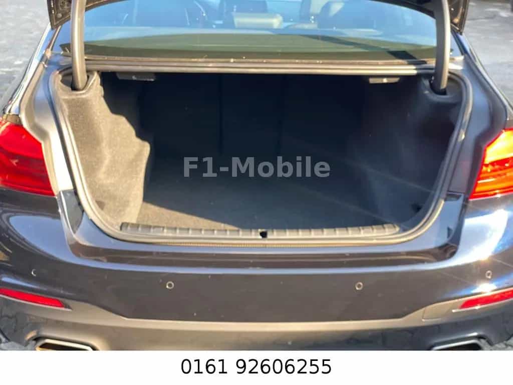 BMW 5 Series d M Sport  Paket 1 Jahre BMW Garantie 04/2019-photo-38