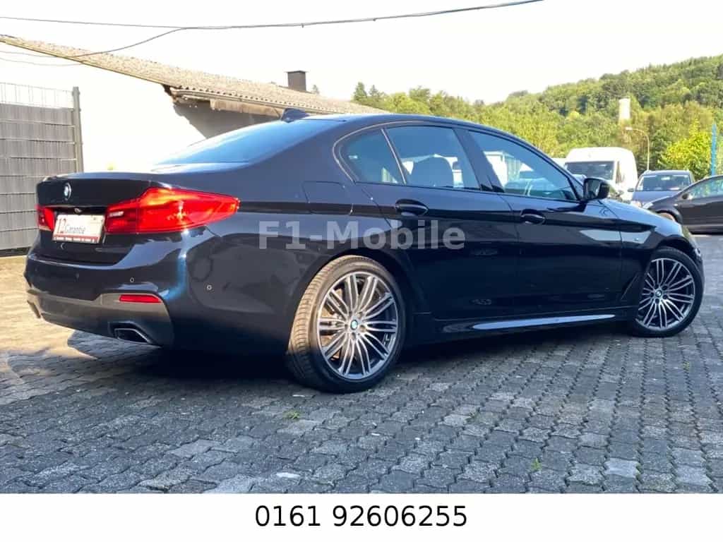 BMW 5 Series d M Sport  Paket 1 Jahre BMW Garantie 04/2019-photo-5