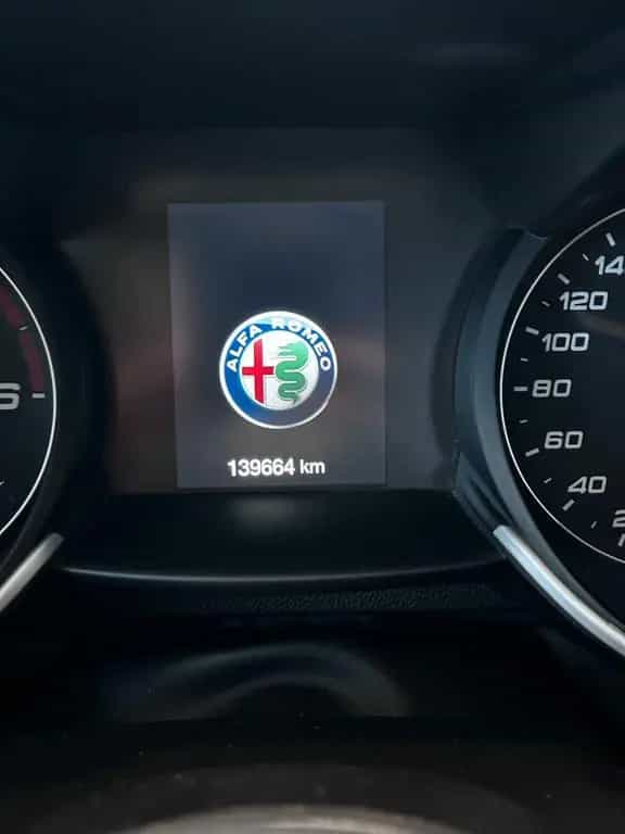 Alfa Romeo Giulia 2.2 Turbodiesel 180 CV AT8 Sup 11/2017-photo-5