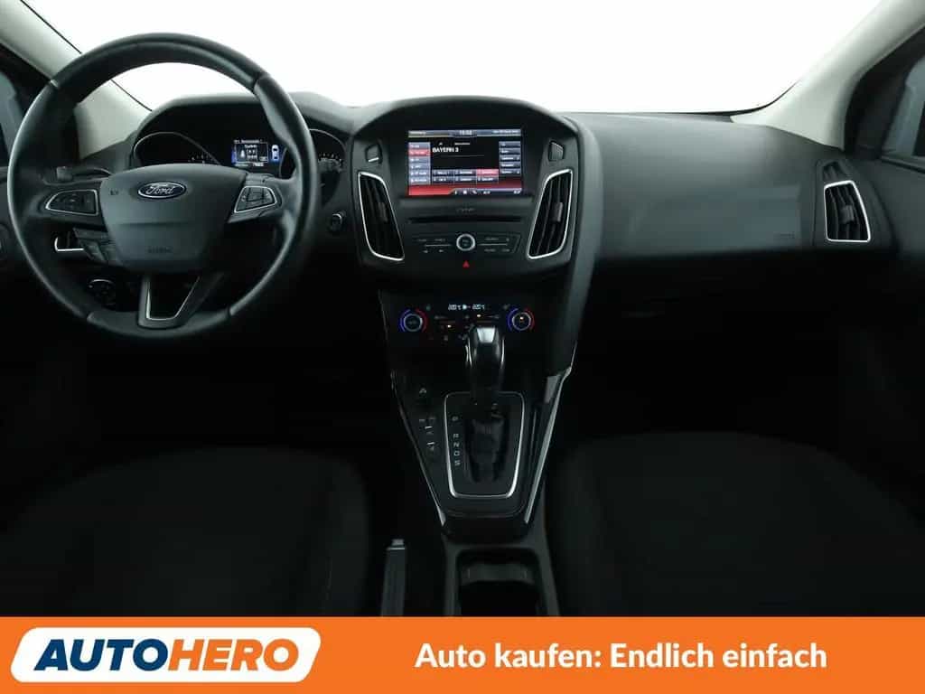 Ford Focus 2.0 TDCi Titanium Aut*NAVI*TEMPO*PDC*SHZ* 09/2016-photo-11