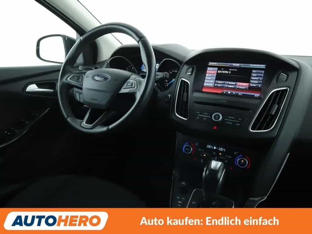 Ford Focus 2.0 TDCi Titanium Aut*NAVI*TEMPO*PDC*SHZ* 09/2016-photo-12