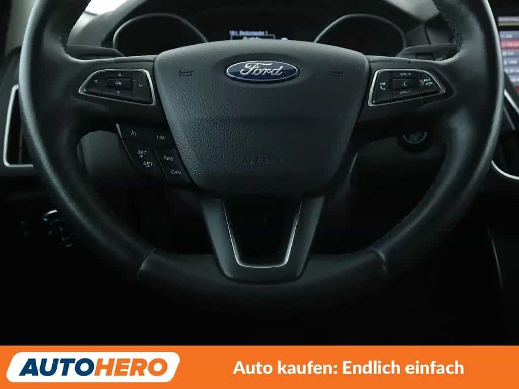 Ford Focus 2.0 TDCi Titanium Aut*NAVI*TEMPO*PDC*SHZ* 09/2016-photo-18
