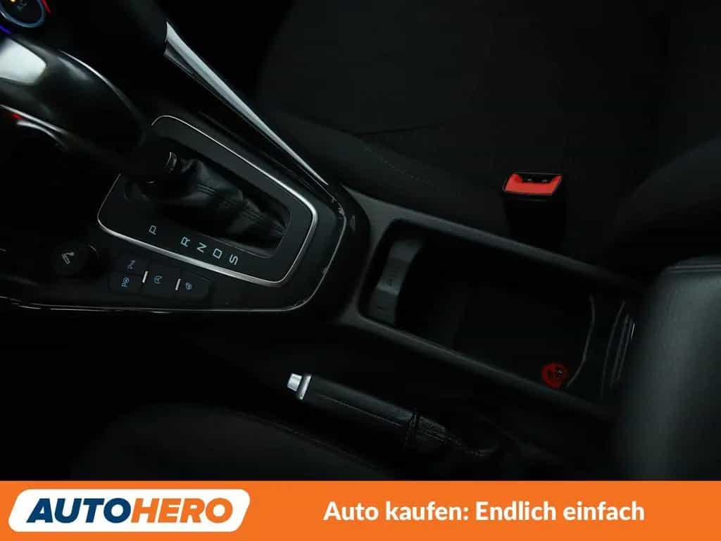 Ford Focus 2.0 TDCi Titanium Aut*NAVI*TEMPO*PDC*SHZ* 09/2016-photo-22