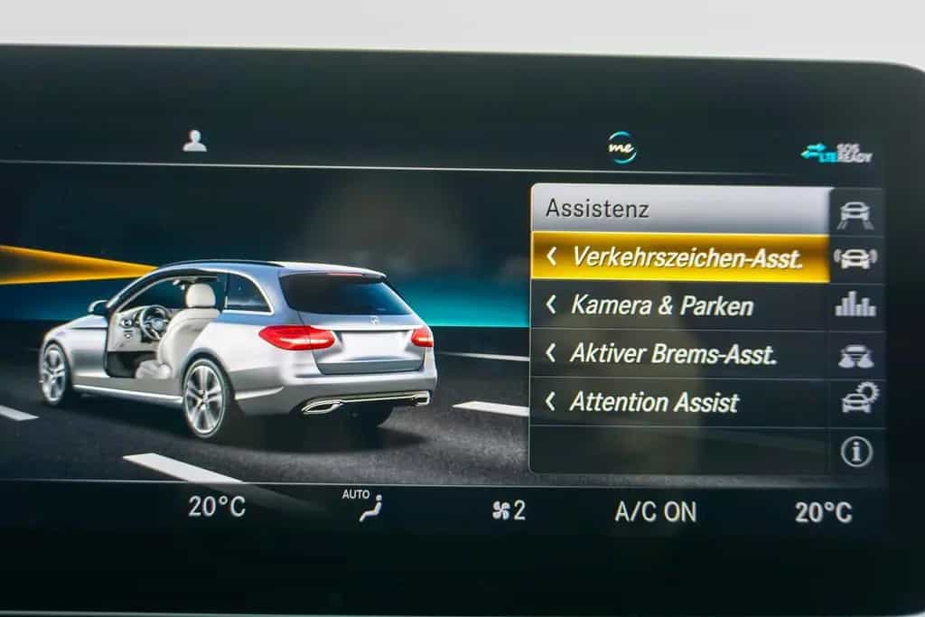 Mercedes-Benz C 43 AMG C 43 T AMG 4Matic Distronic Kamera virtual 09/2018-photo-10