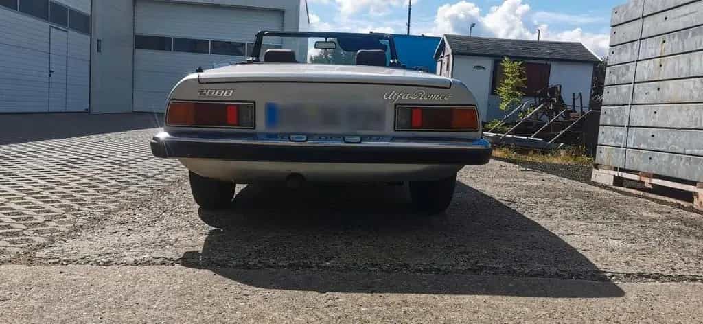 Alfa Romeo Spider 115 2,0 02/2026-photo-2