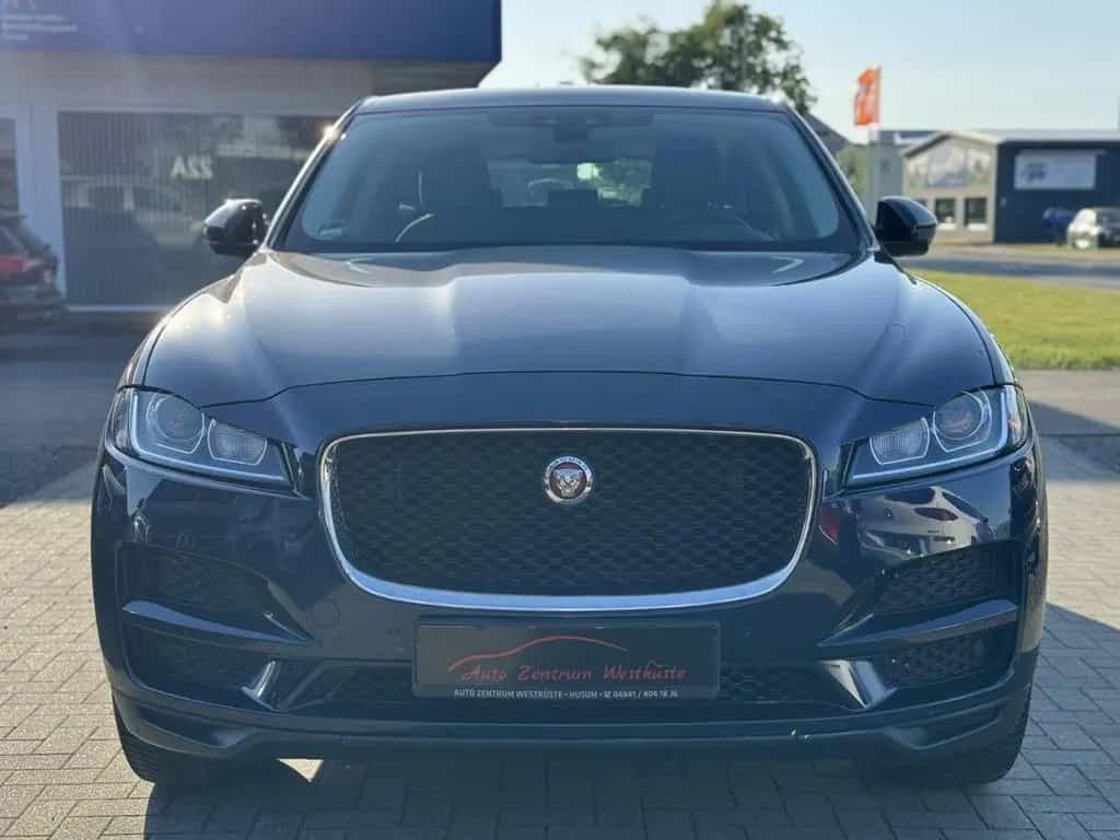 Jaguar F-Pace Pure AWD SHZ TEMPOMAT 1. Hand Scheckheft 03/2017-photo-1