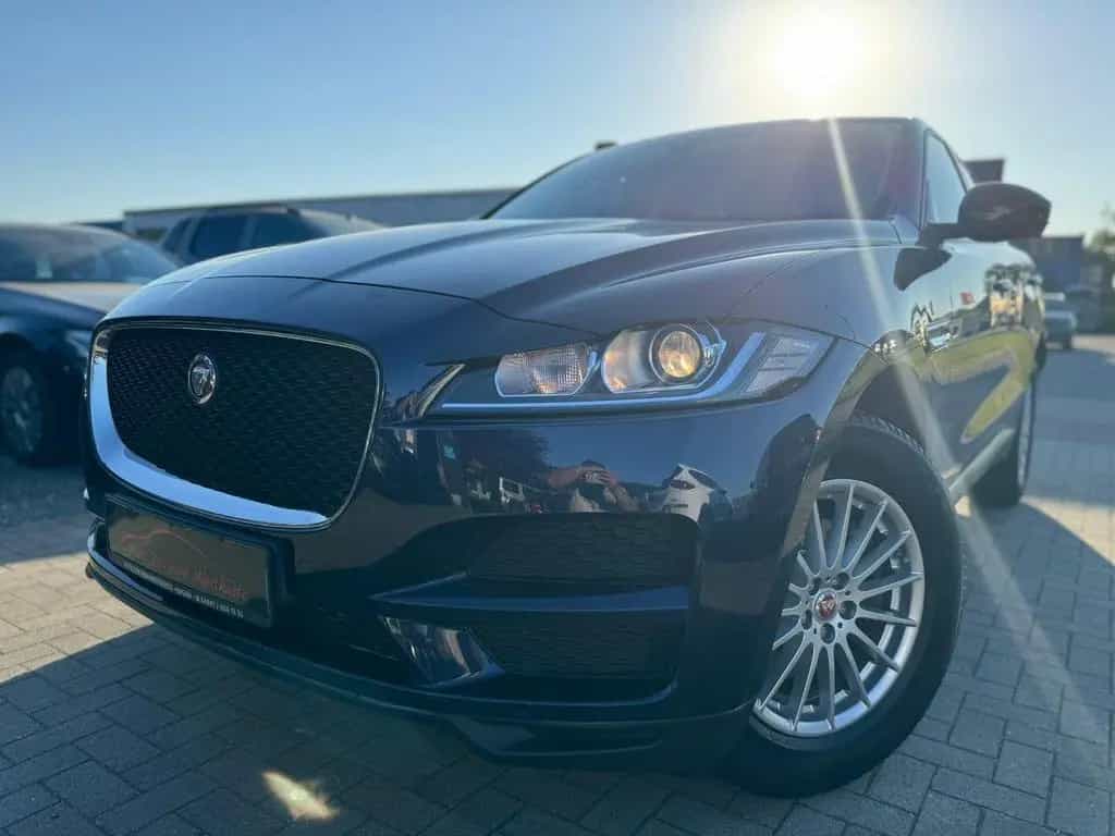 Jaguar F-Pace Pure AWD SHZ TEMPOMAT 1. Hand Scheckheft 03/2017-photo-3