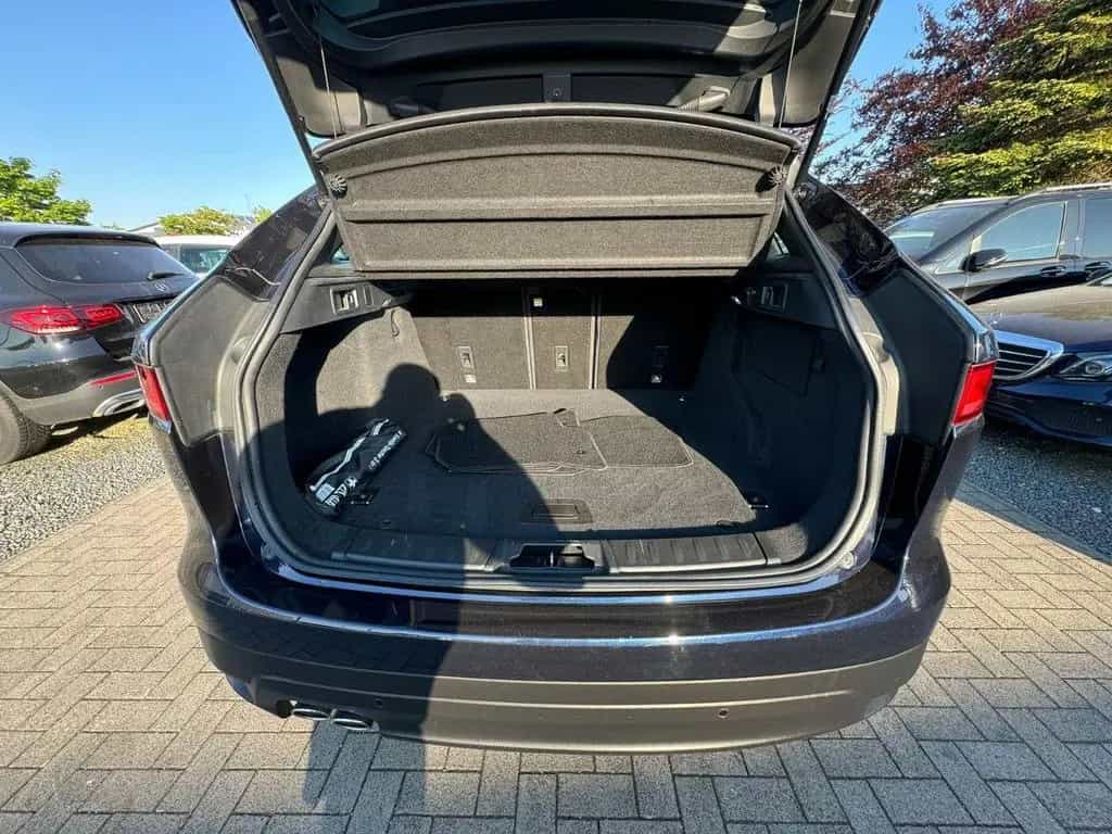 Jaguar F-Pace Pure AWD SHZ TEMPOMAT 1. Hand Scheckheft 03/2017-photo-6