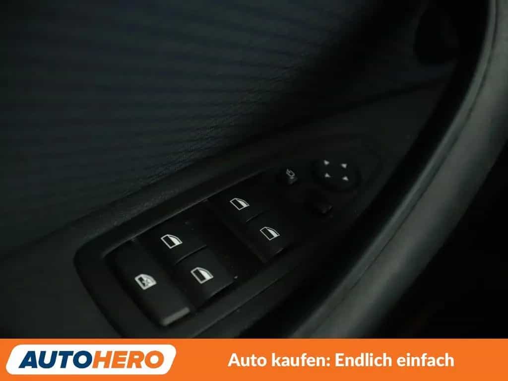 BMW X1 sDrive 20i M Sport Aut.*NAV*TEMP*CAM*PDC*SHZ* 01/2019-photo-24