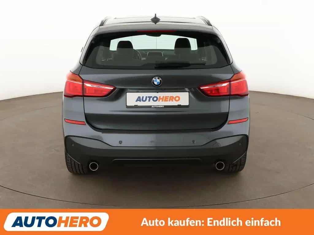 BMW X1 sDrive 20i M Sport Aut.*NAV*TEMP*CAM*PDC*SHZ* 01/2019-photo-4