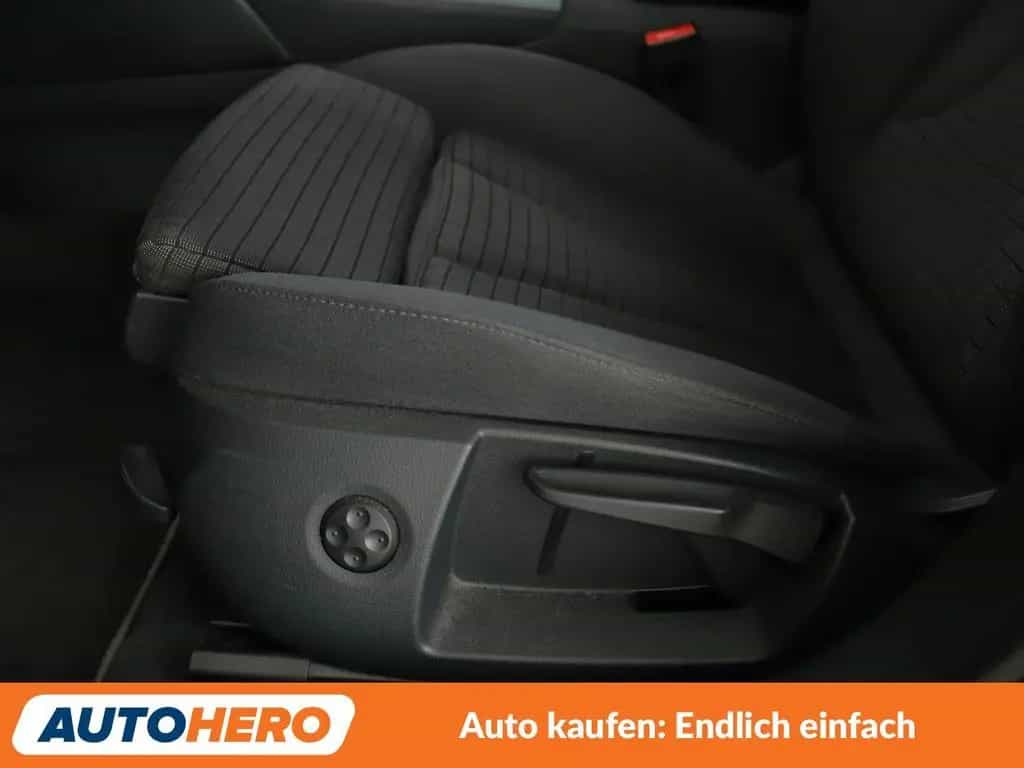 Audi A3 Sportback 1.4 TFSI Ambition Aut.*NAV*TEMP*PDC 03/2016-photo-25