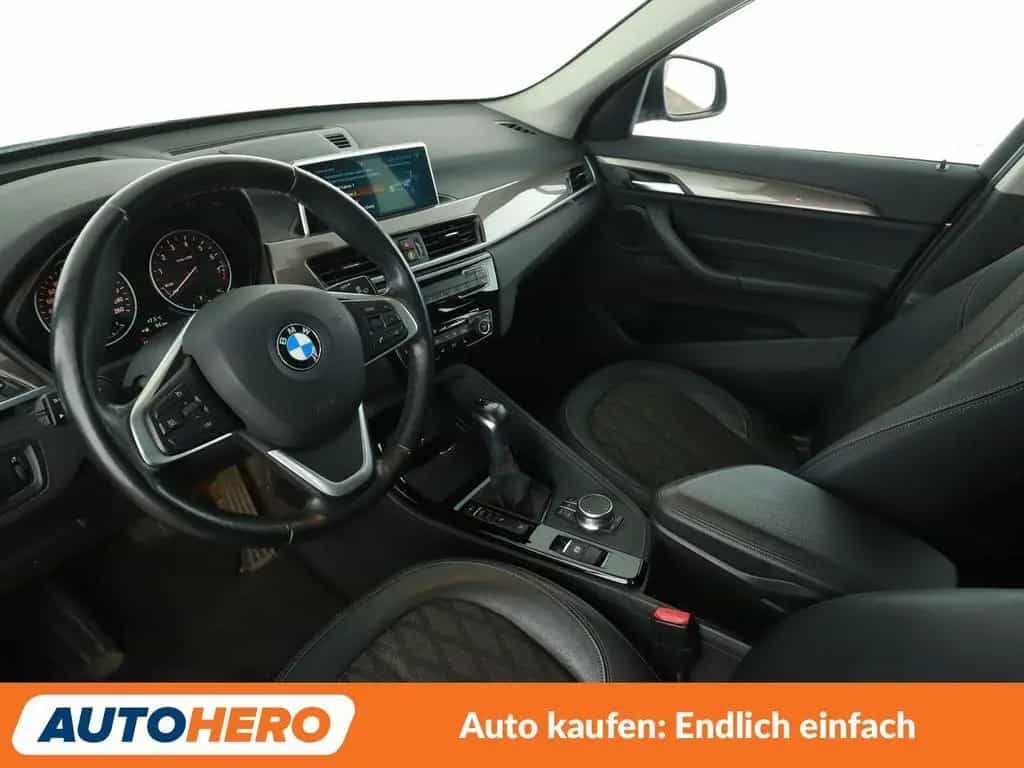 BMW X1 xDrive 20i xLine Aut.*NAV*TEMP*PDC*SHZ*AHK* 12/2017-photo-10