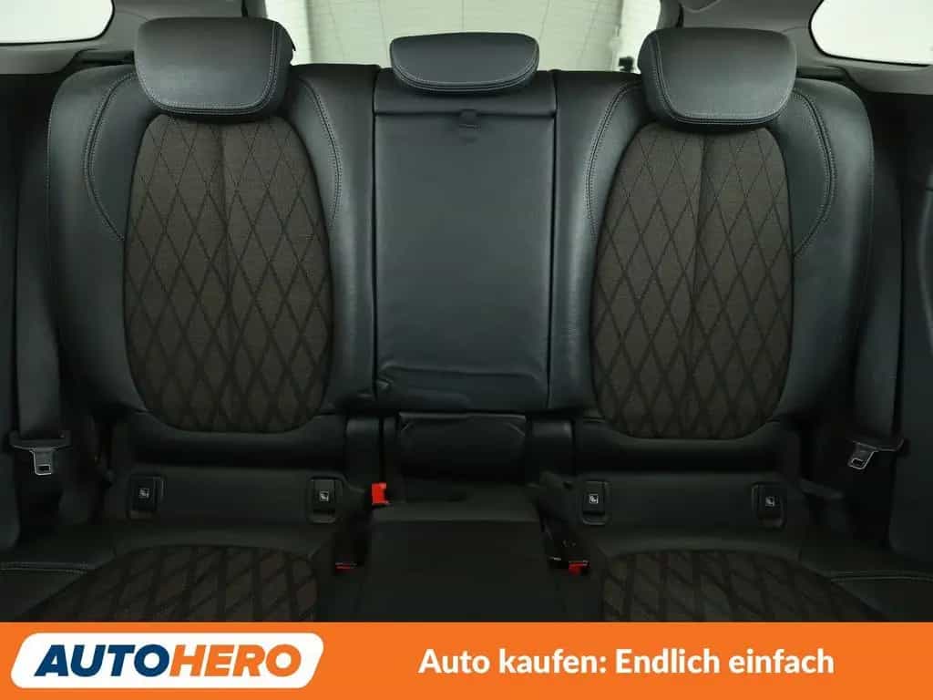 BMW X1 xDrive 20i xLine Aut.*NAV*TEMP*PDC*SHZ*AHK* 12/2017-photo-15