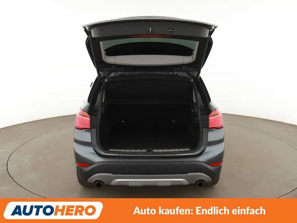 BMW X1 xDrive 20i xLine Aut.*NAV*TEMP*PDC*SHZ*AHK* 12/2017-photo-16