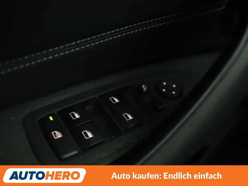 BMW X1 xDrive 20i xLine Aut.*NAV*TEMP*PDC*SHZ*AHK* 12/2017-photo-24