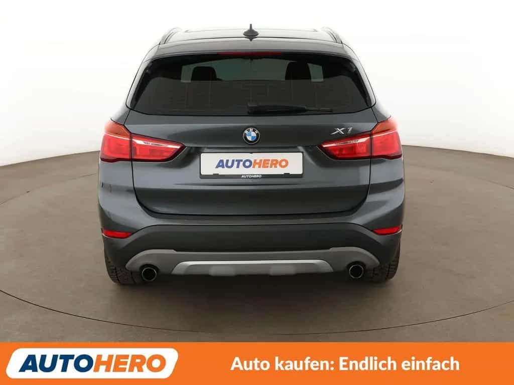 BMW X1 xDrive 20i xLine Aut.*NAV*TEMP*PDC*SHZ*AHK* 12/2017-photo-4