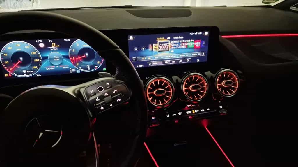 Mercedes-Benz GLA-Class 200 DCTMercedes-Benz GLA 200 AMG+360°+MULT 09/2020-photo-4