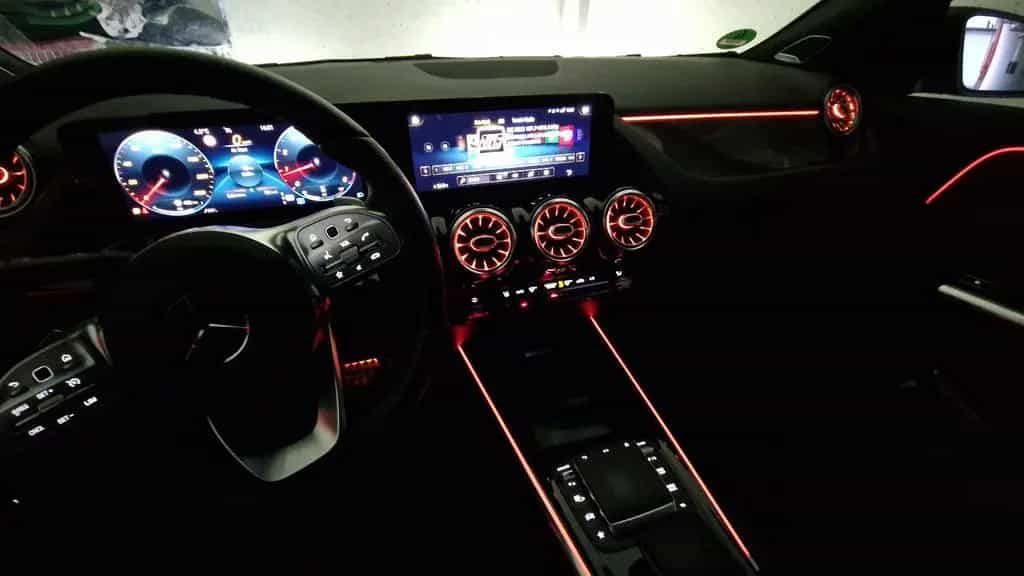 Mercedes-Benz GLA-Class 200 DCTMercedes-Benz GLA 200 AMG+360°+MULT 09/2020-photo-5