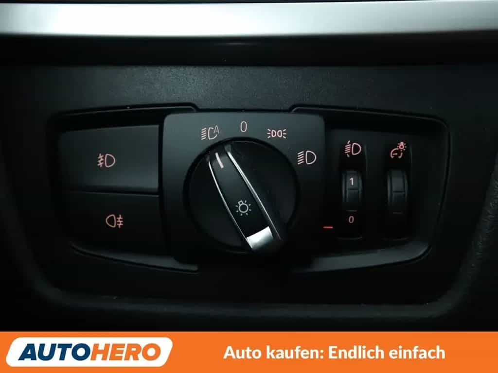 BMW 320 3er 320d Advantage Aut.*NAV*TEMP*PDC*SHZ*ALU* 02/2019-photo-25